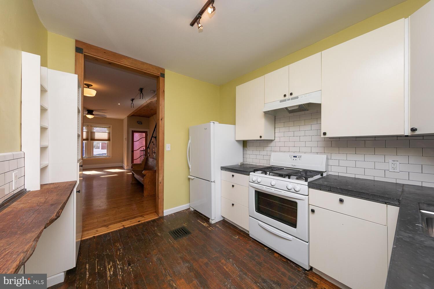 NEWBOLD - Residential Lease
