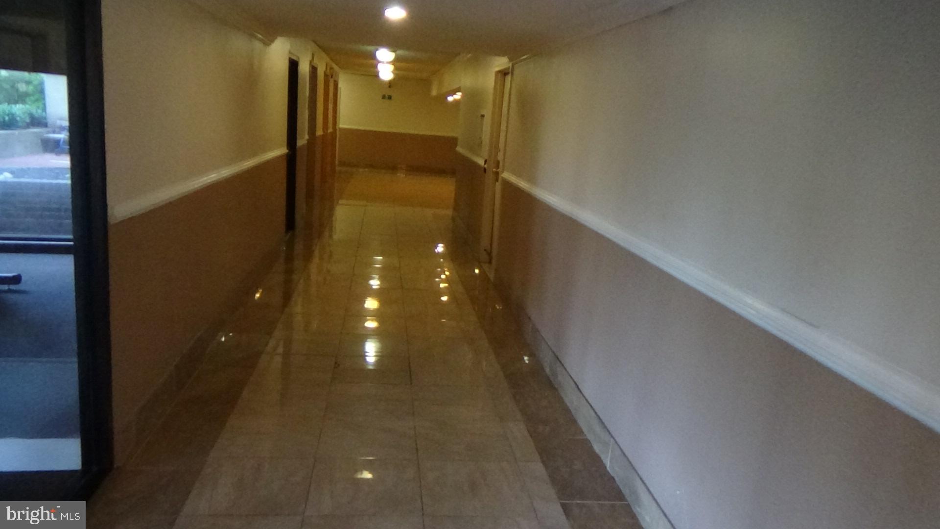 PRESIDENTIAL TOWERS - Residential
