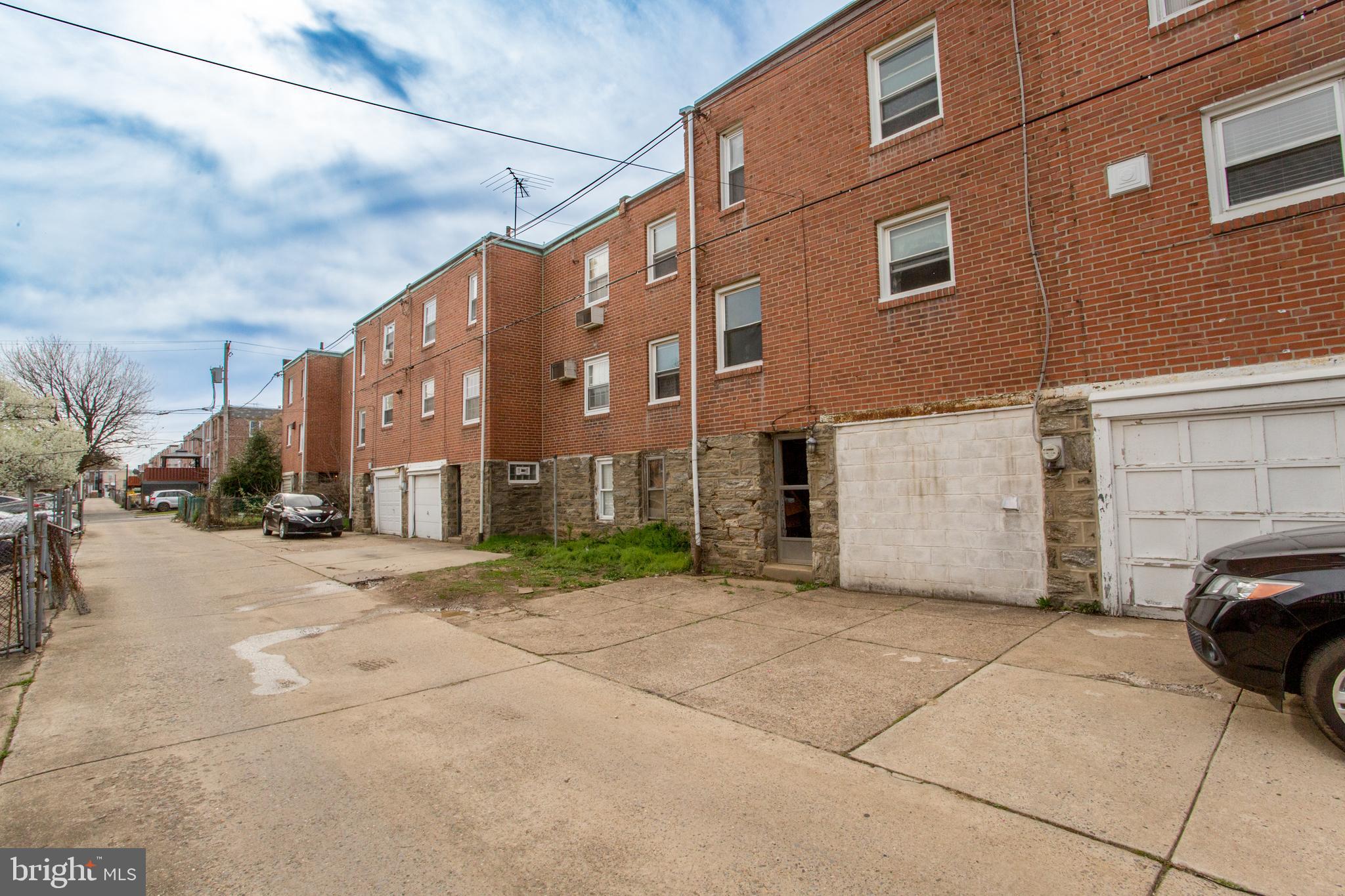 MAYFAIR (EAST) - Residential