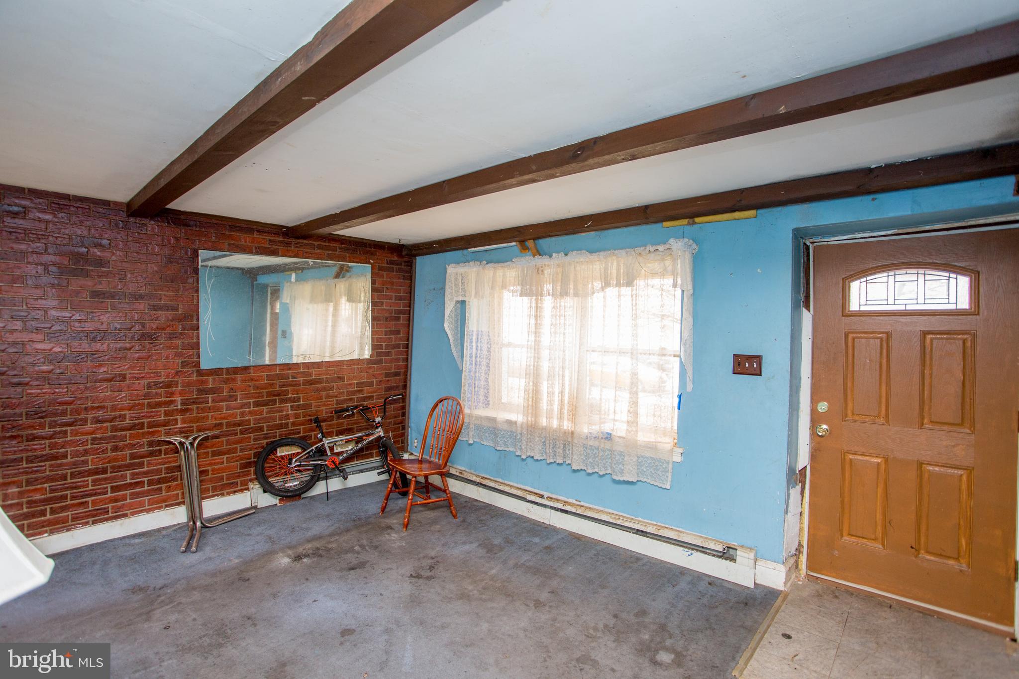 MAYFAIR (EAST) - Residential