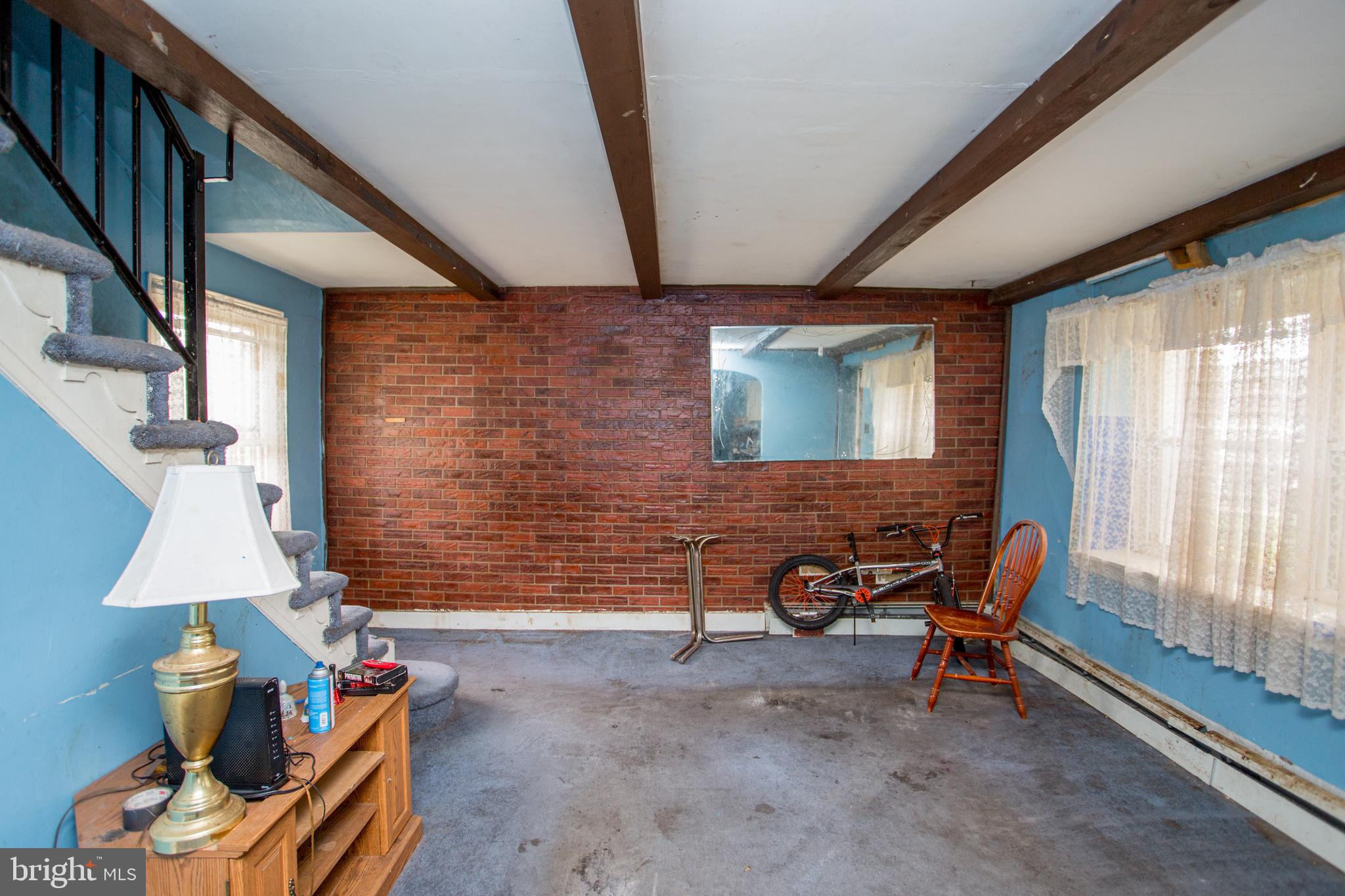 MAYFAIR (EAST) - Residential