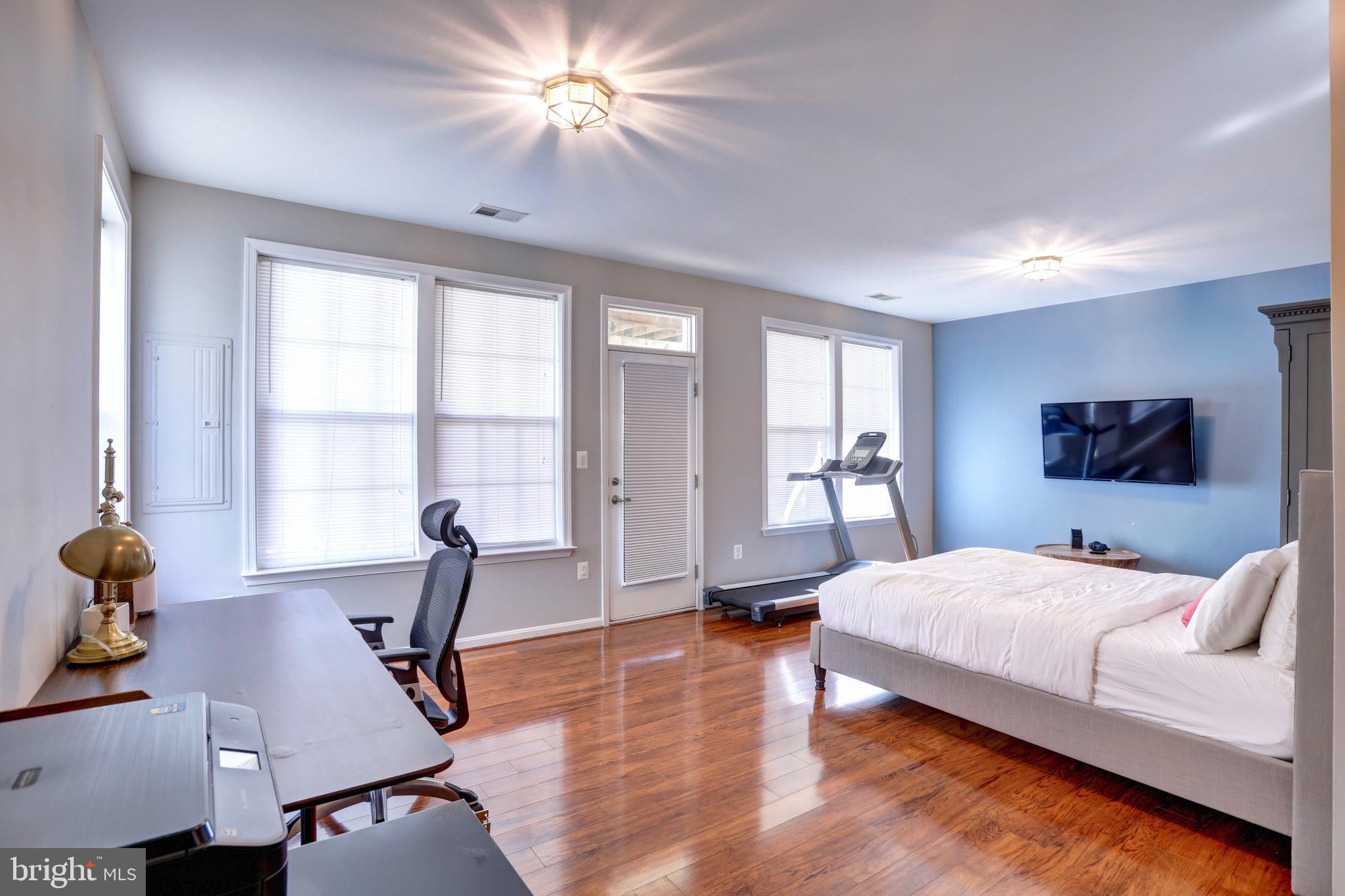 ROCKLAND VILLAGE - Residential