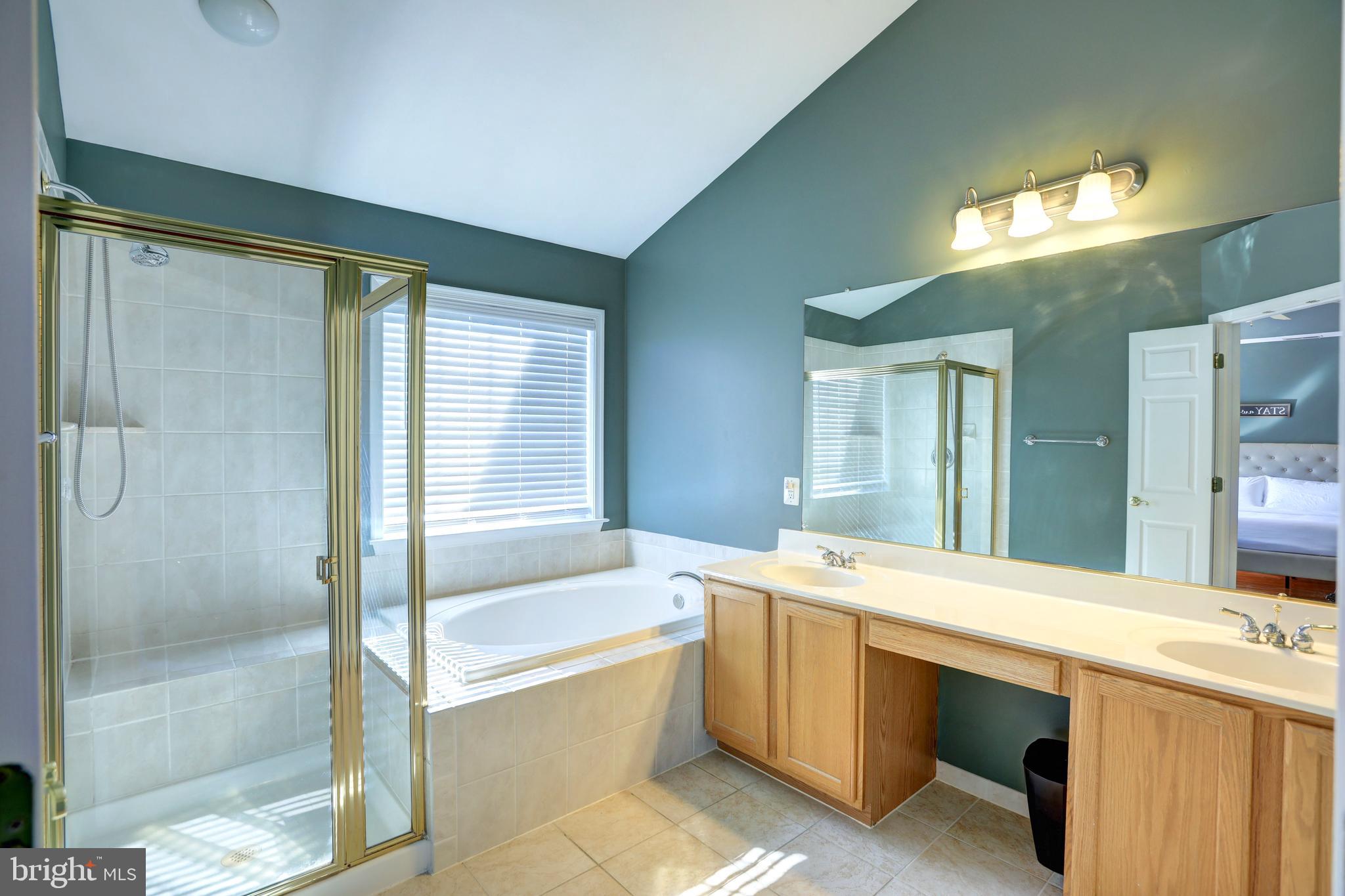 ROCKLAND VILLAGE - Residential