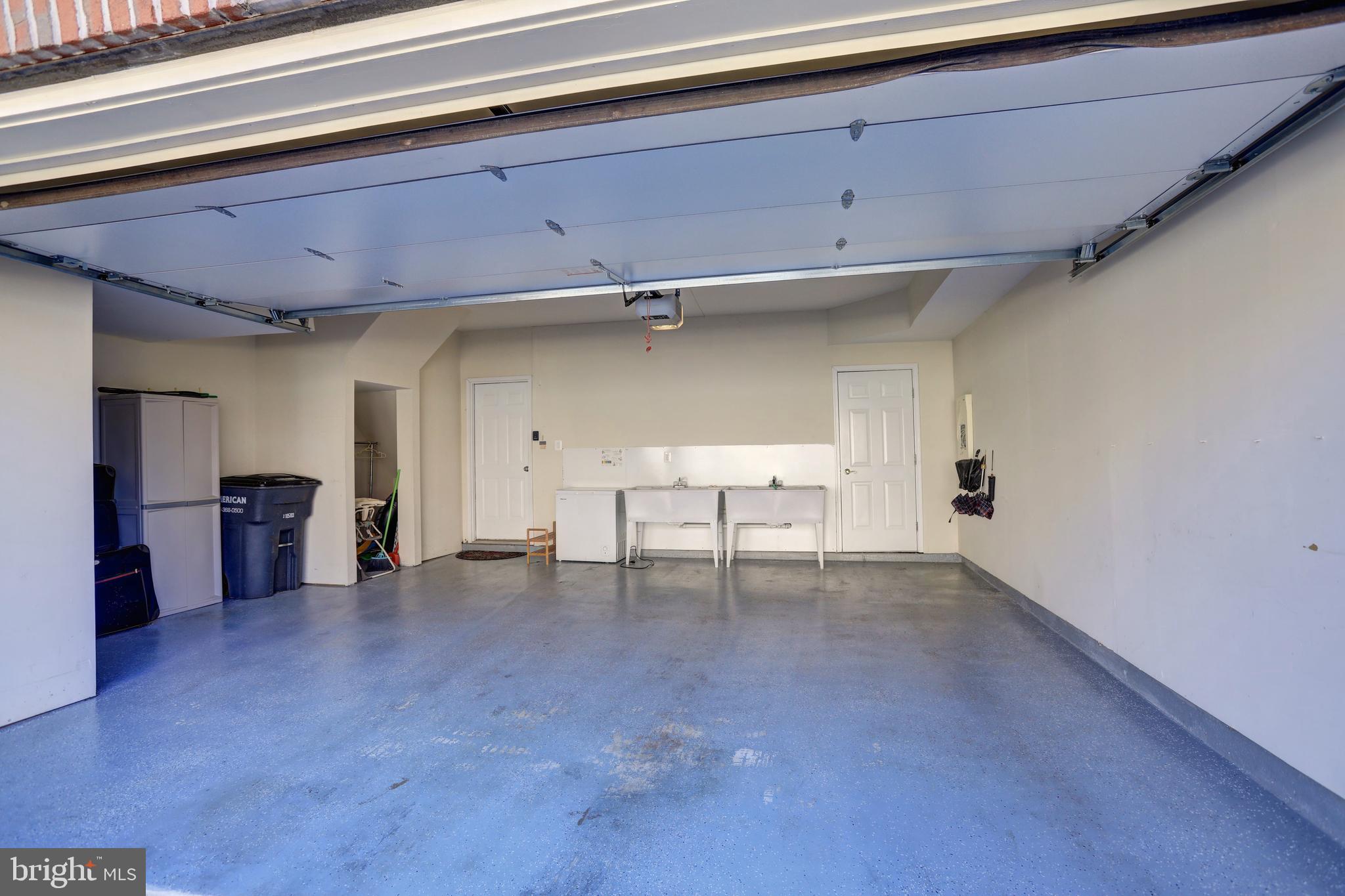 ROCKLAND VILLAGE - Residential