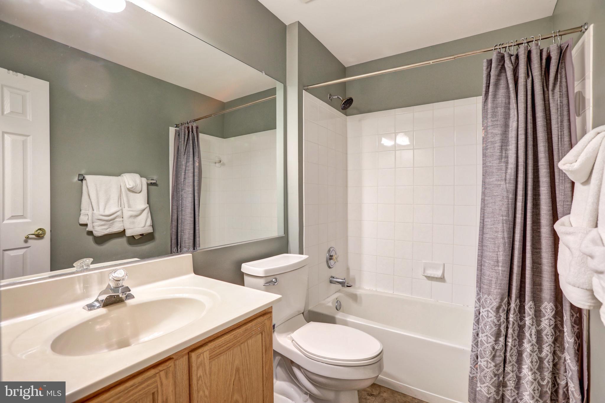 ROCKLAND VILLAGE - Residential