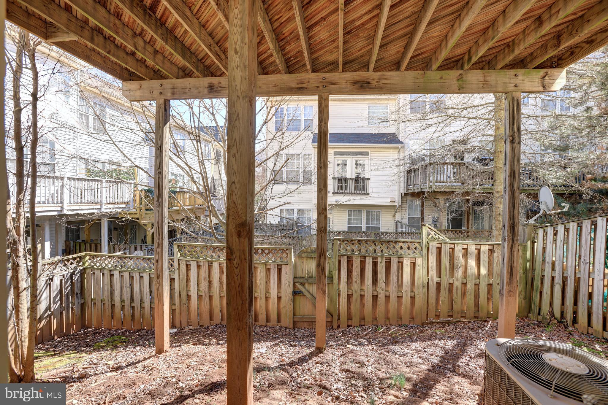 ROCKLAND VILLAGE - Residential