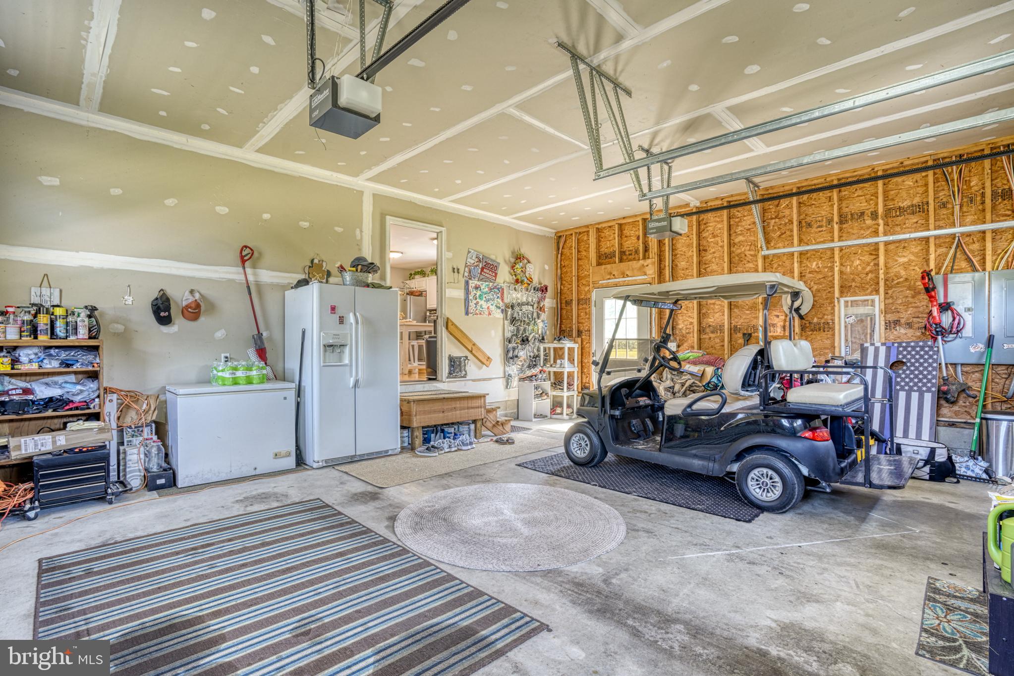 TWO JOHNS - Residential