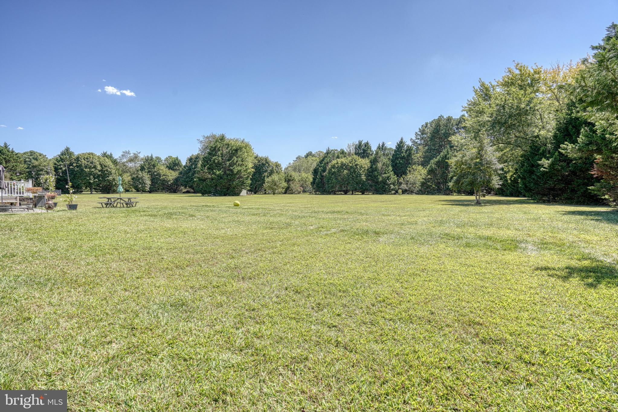 TWO JOHNS - Residential