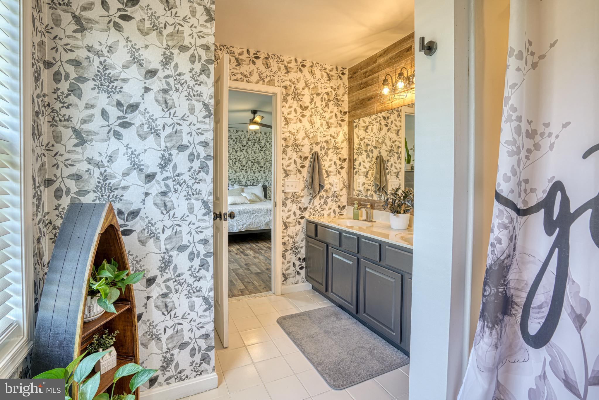 TWO JOHNS - Residential