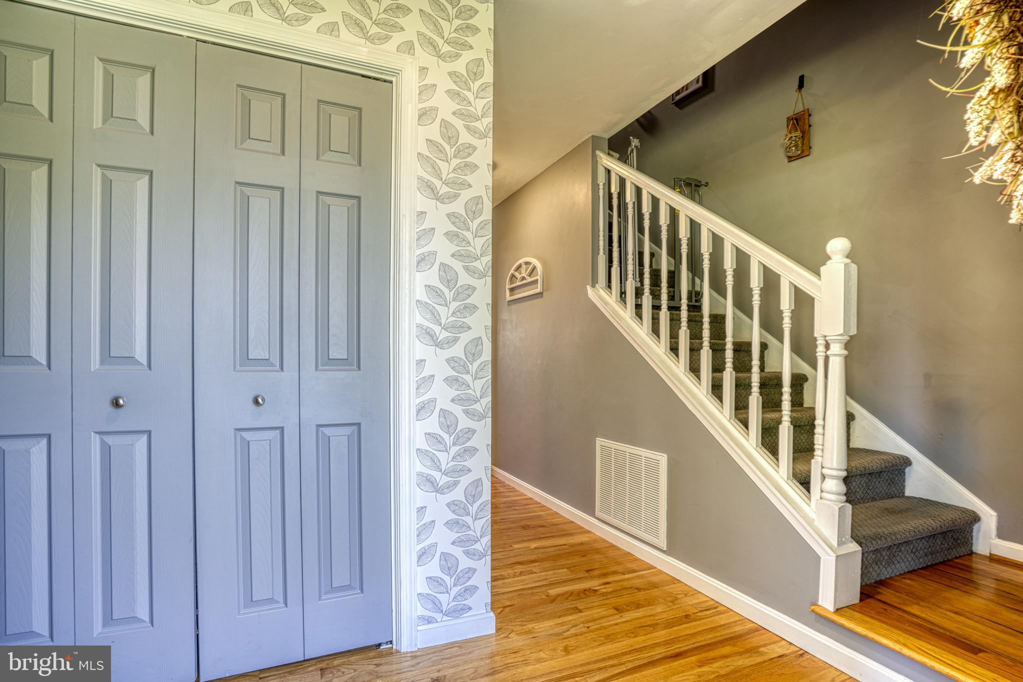 TWO JOHNS - Residential