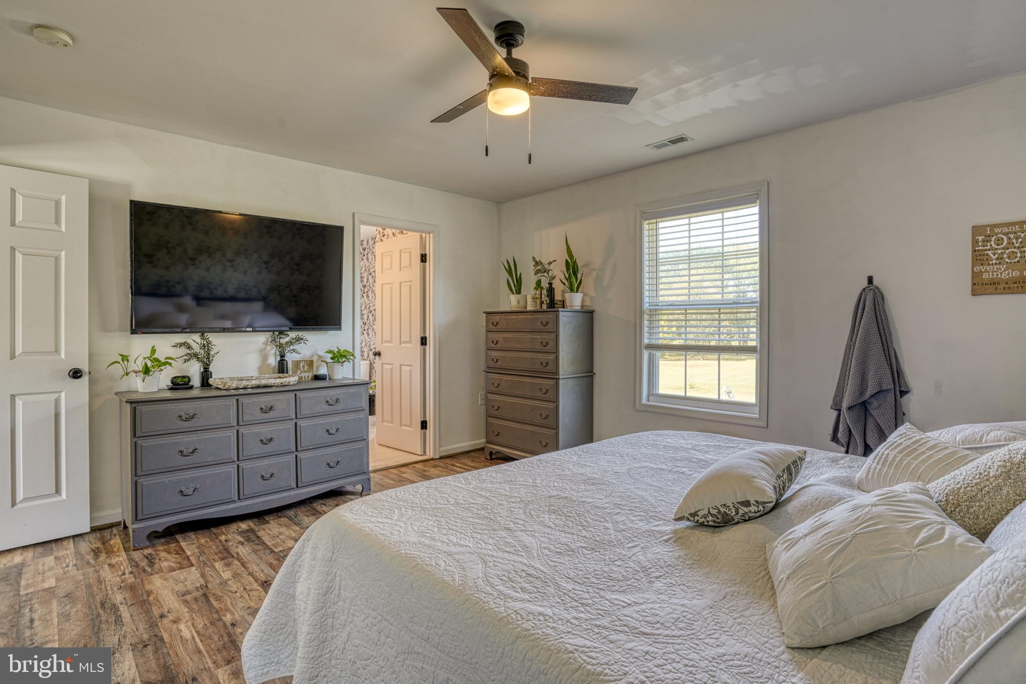 TWO JOHNS - Residential