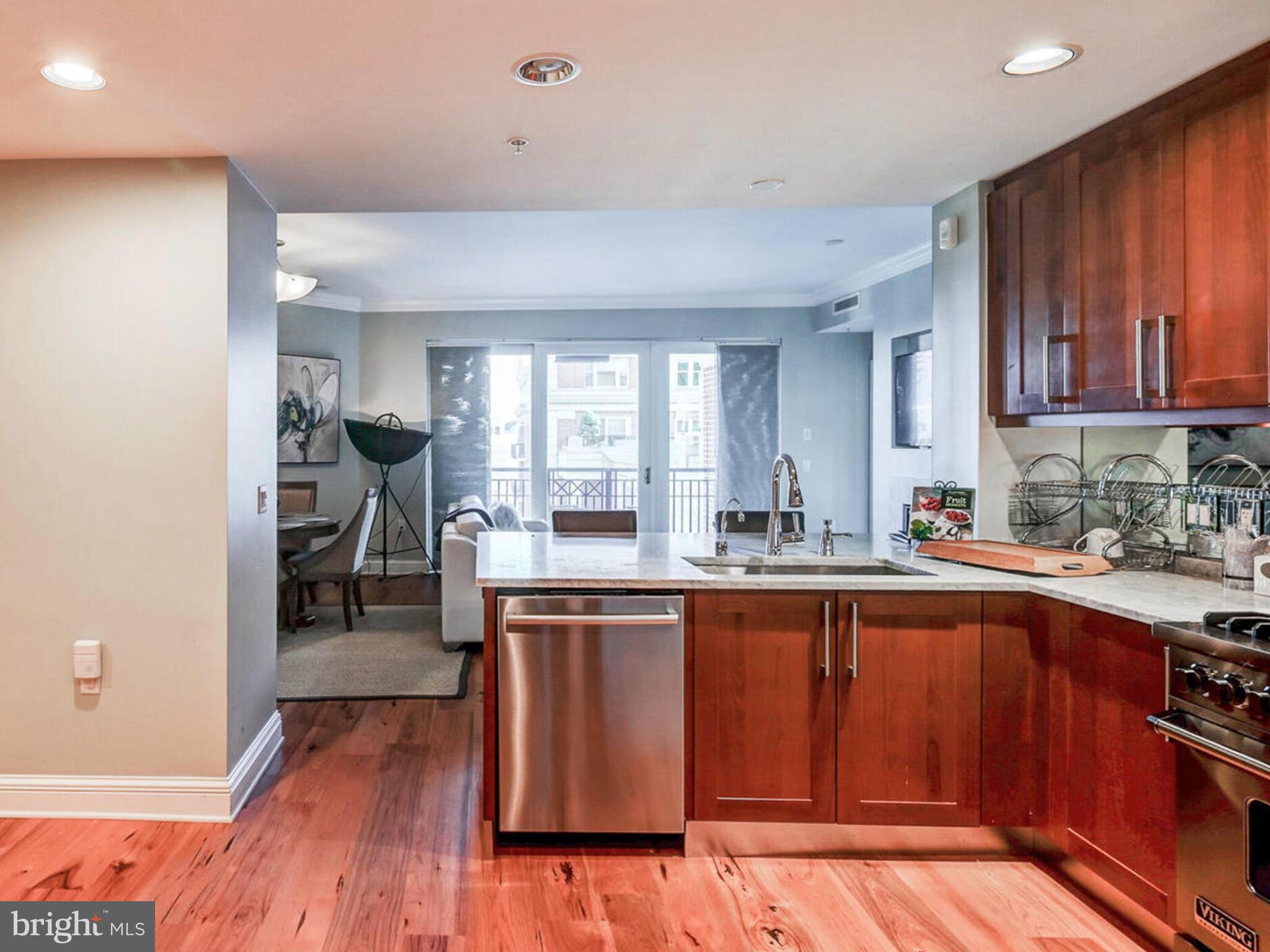 THE RITZ-CARLTON RESIDENCES - Residential