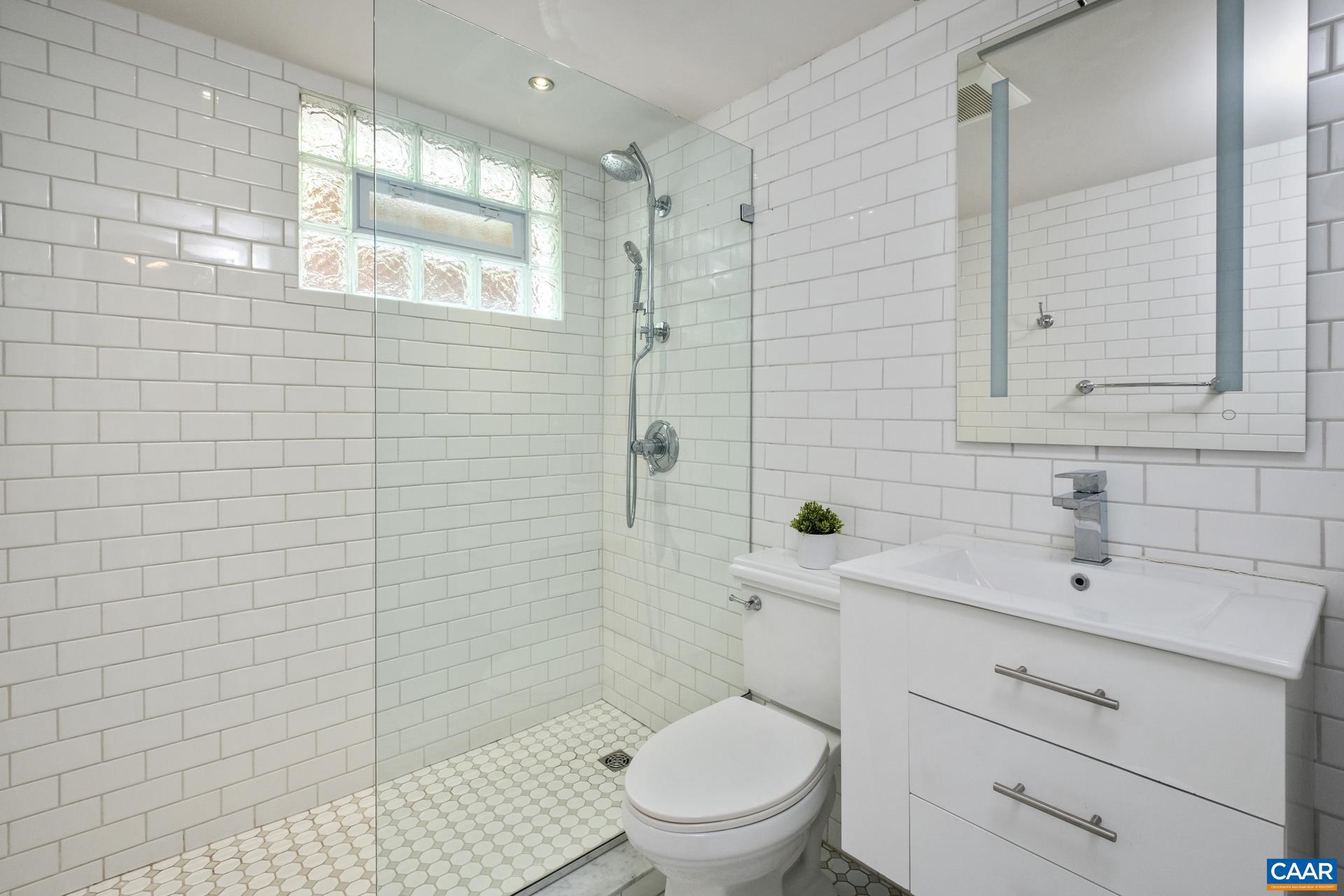 LOCUST GROVE - Residential