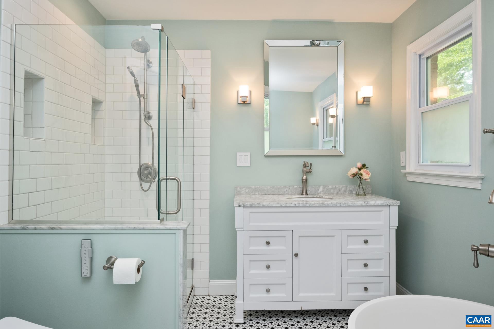 LOCUST GROVE - Residential