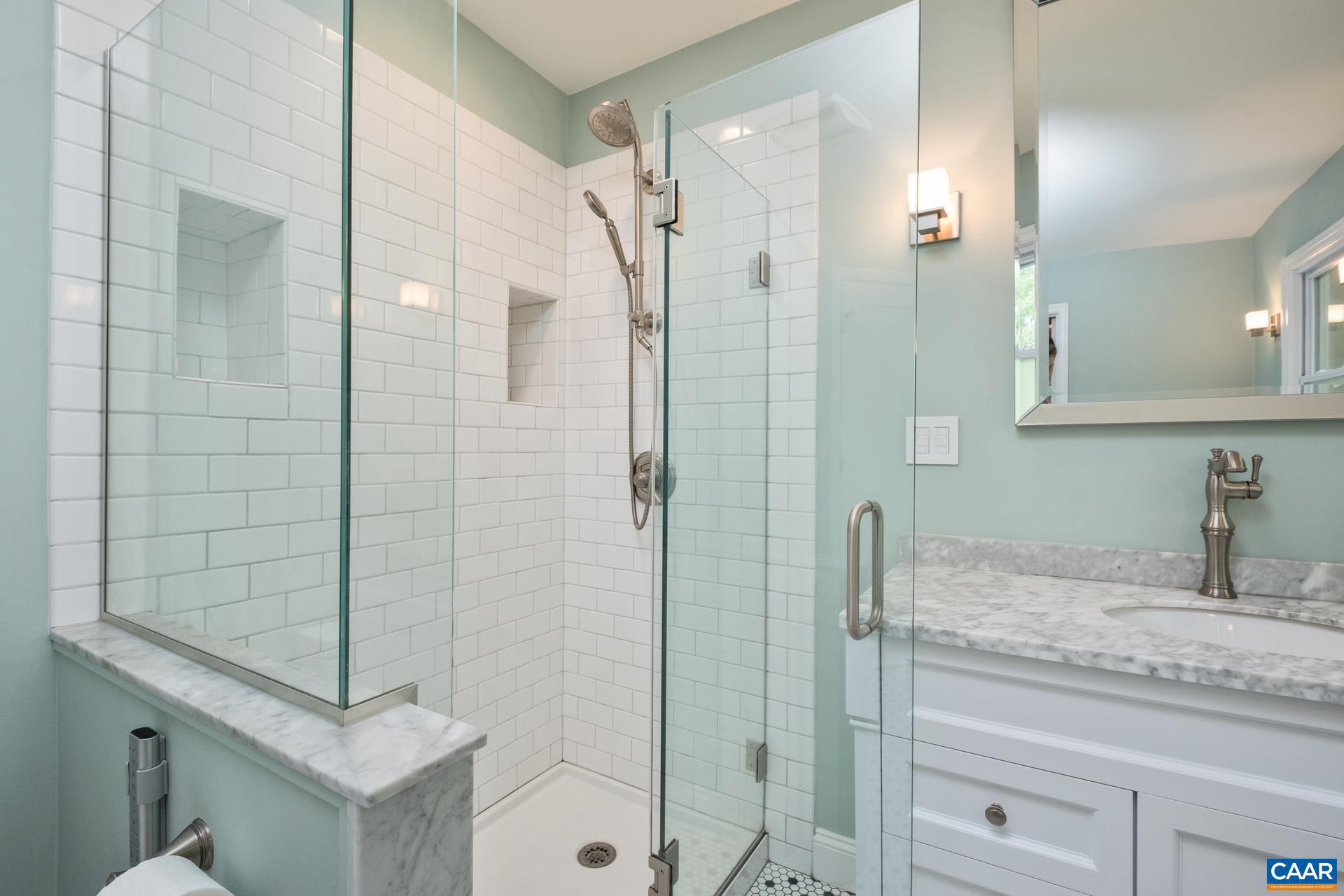 LOCUST GROVE - Residential