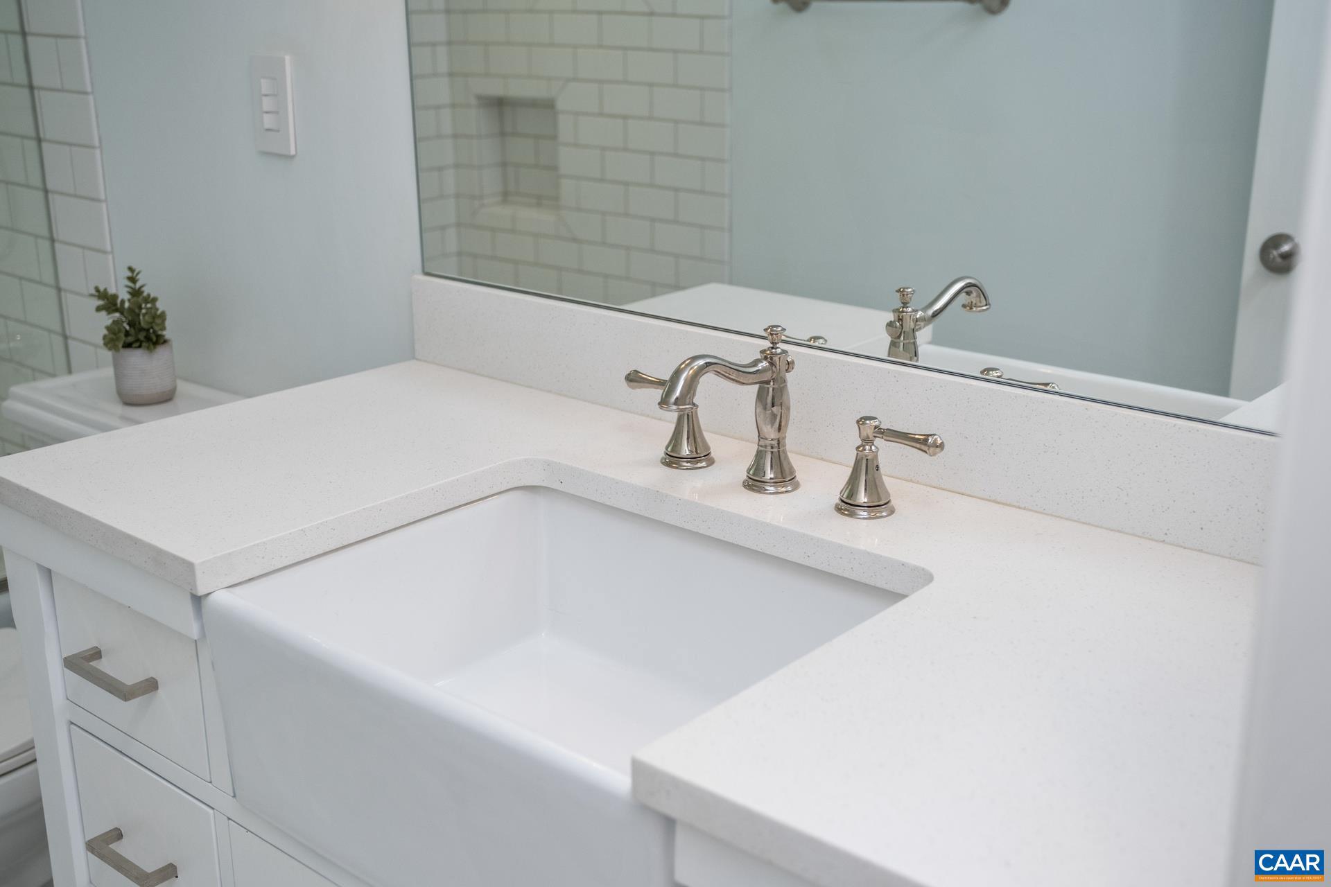 LOCUST GROVE - Residential