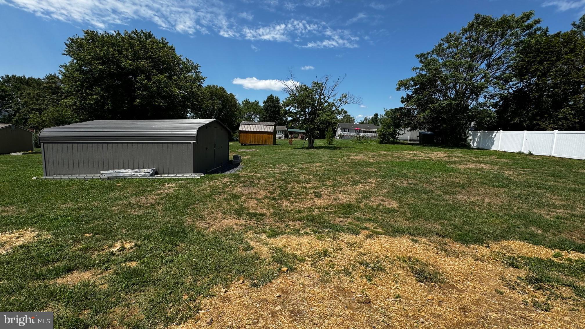 HOLLER - Residential