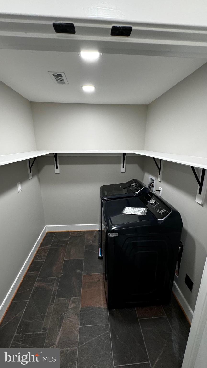 HOLLER - Residential