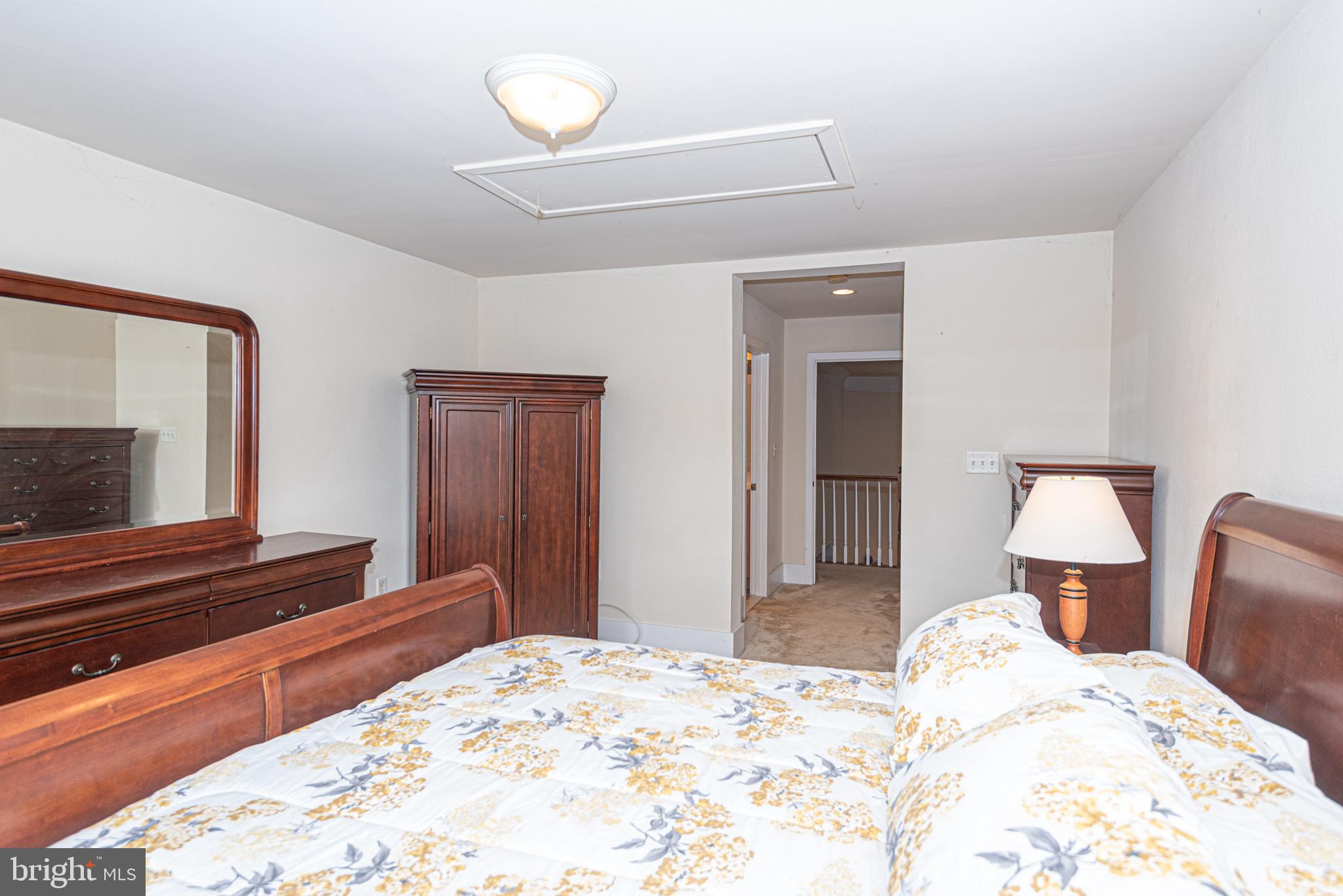 GLEN RIDDLE - Residential