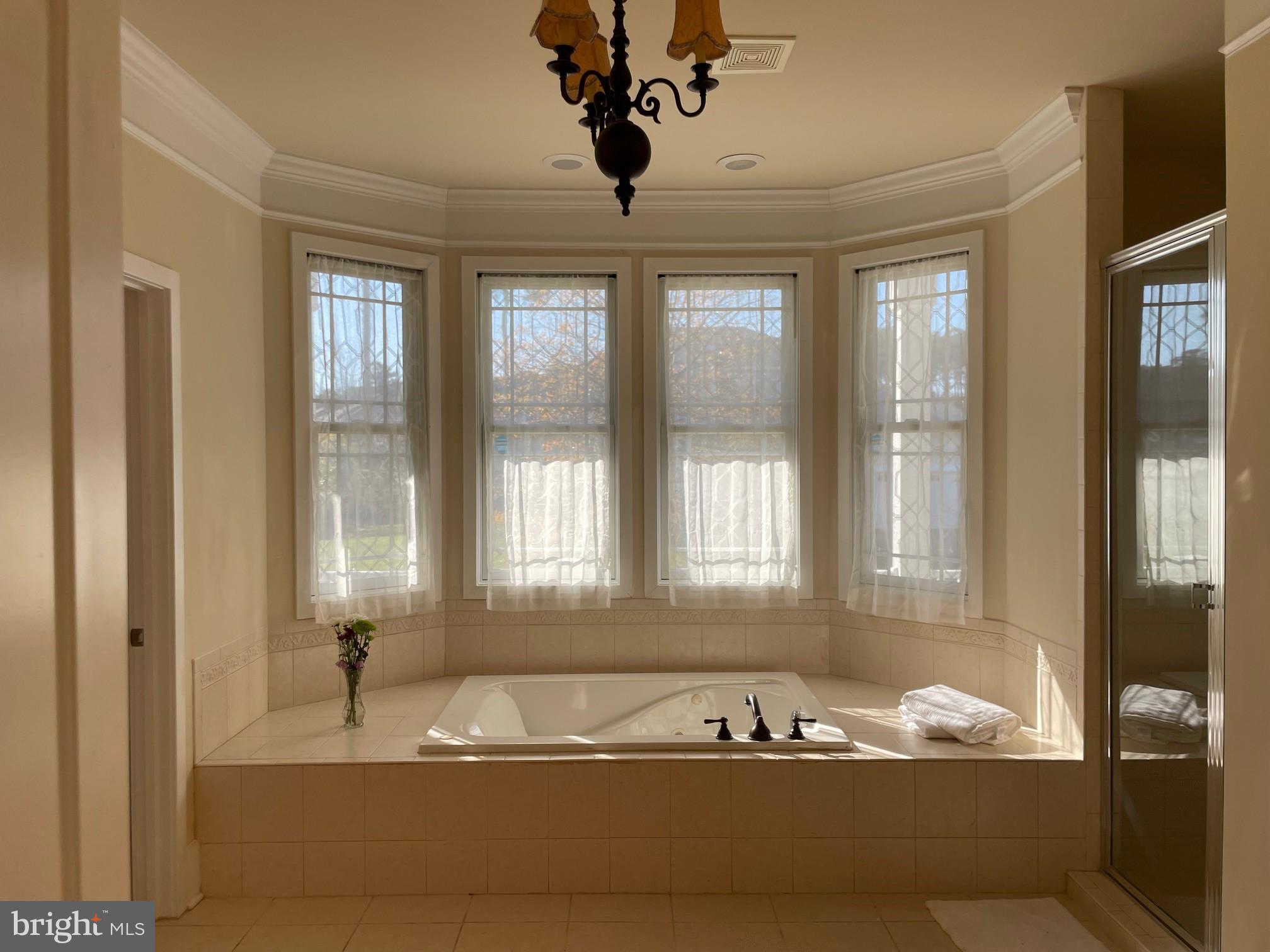 GLEN RIDDLE - Residential