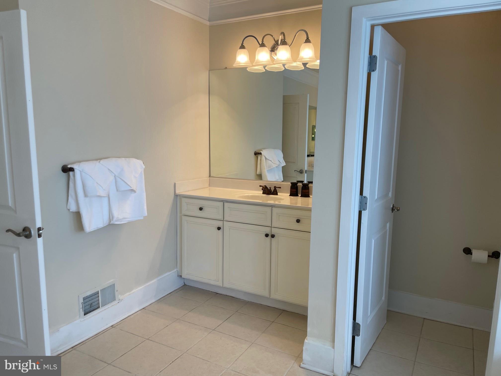 GLEN RIDDLE - Residential