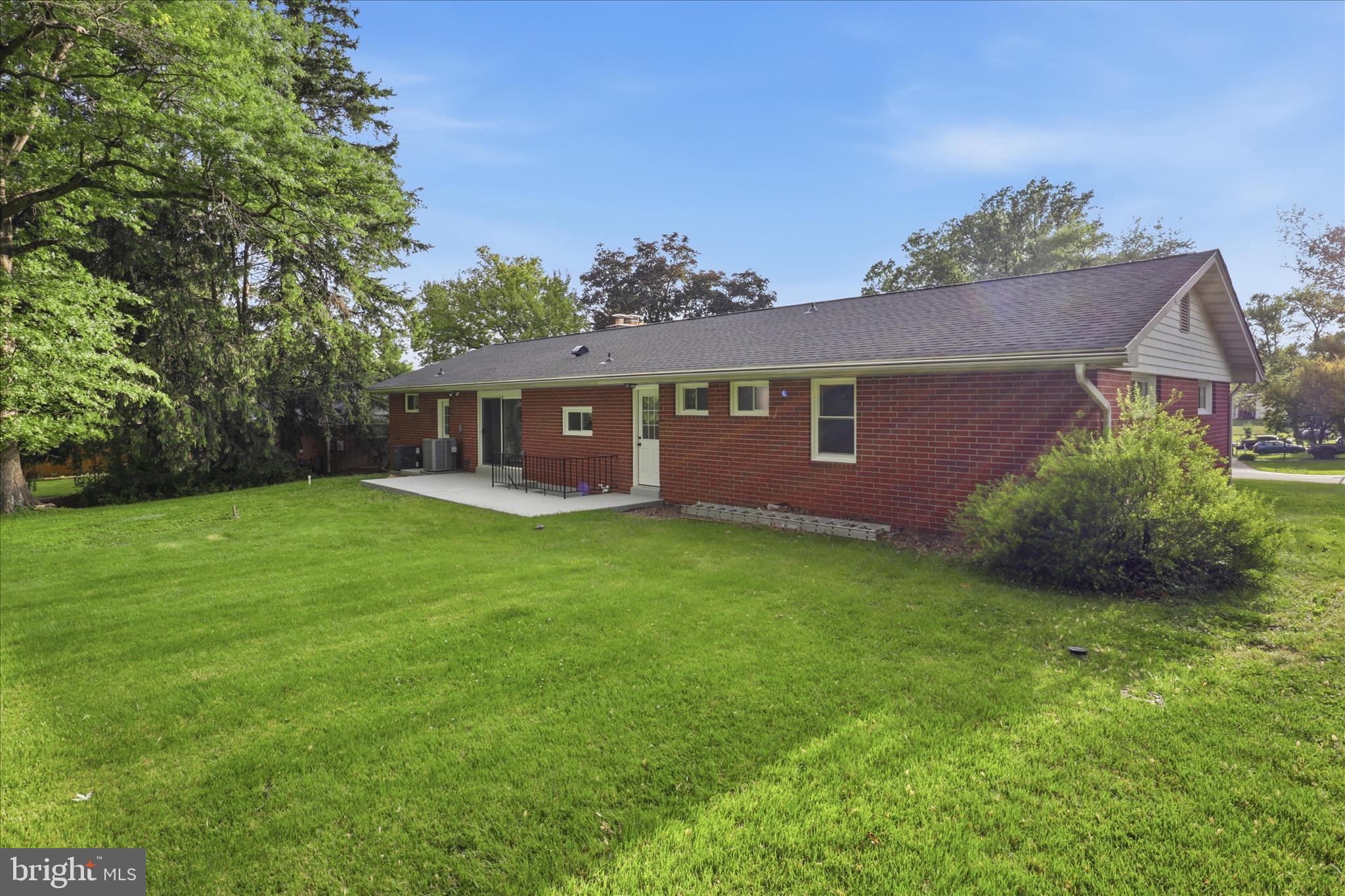 WILTON ACRES - Residential
