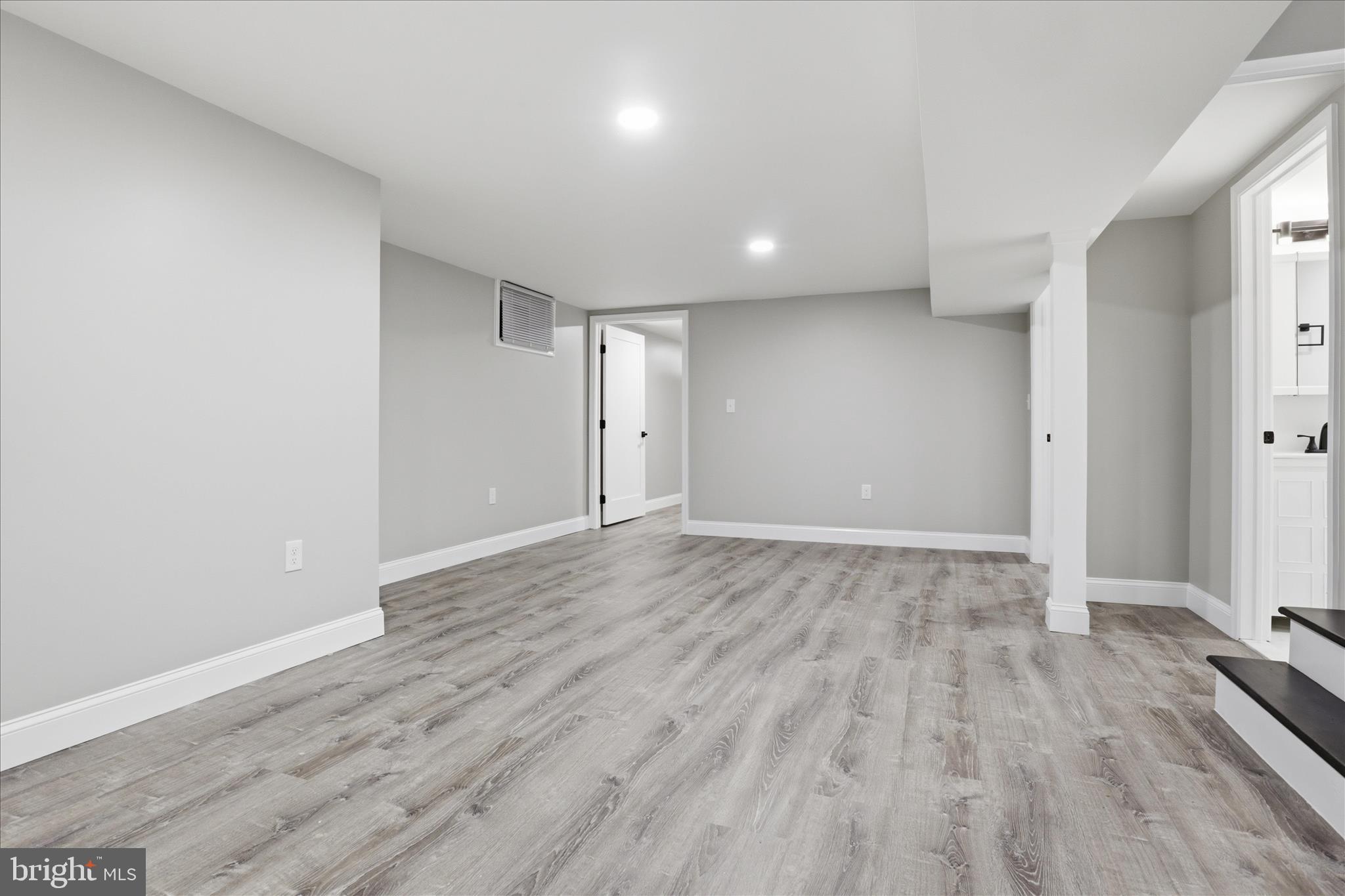 WILTON ACRES - Residential