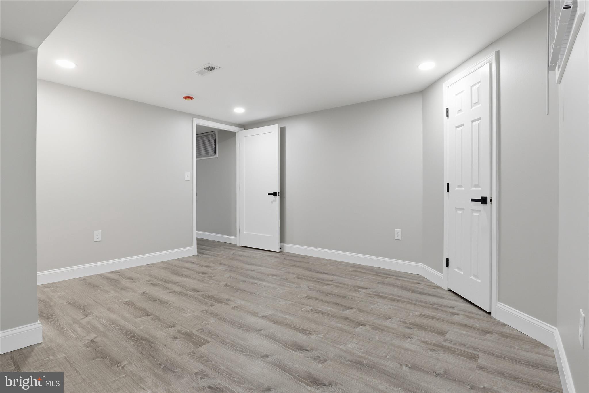 WILTON ACRES - Residential