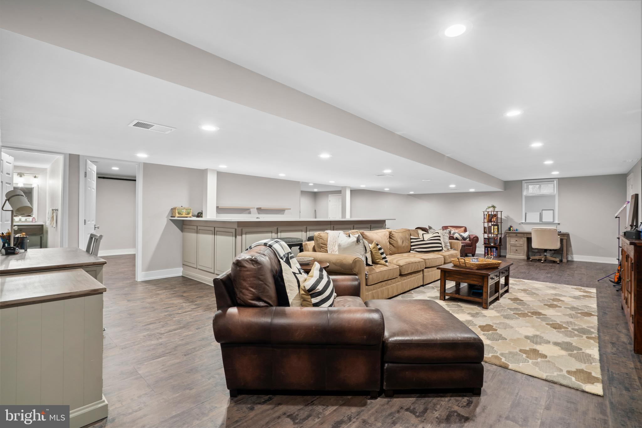 CLEARVIEW ESTS - Residential