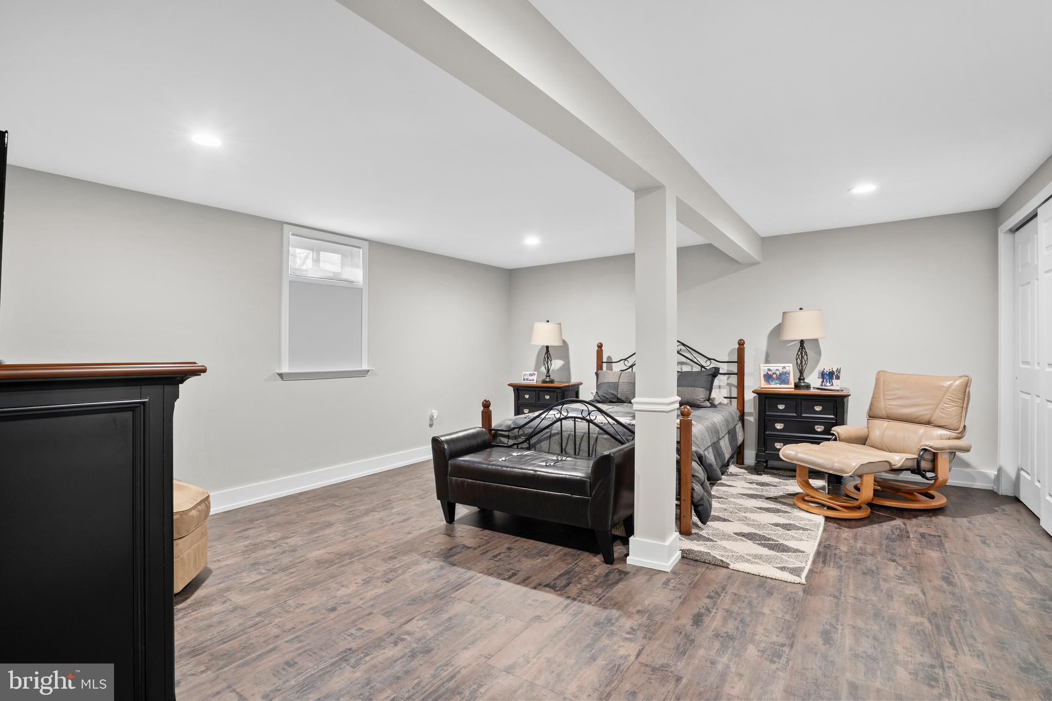 CLEARVIEW ESTS - Residential