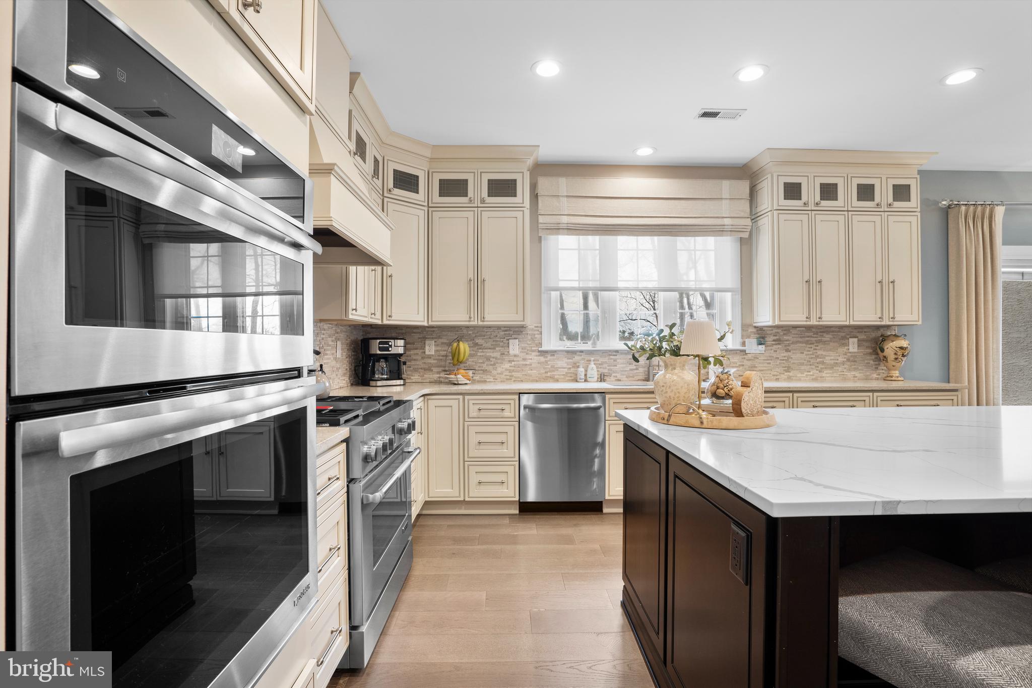 CLEARVIEW ESTS - Residential