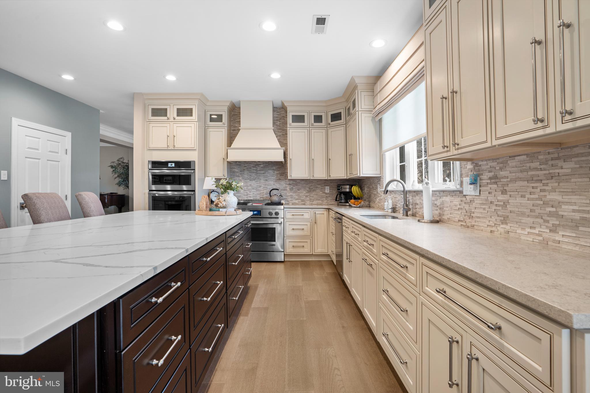 CLEARVIEW ESTS - Residential