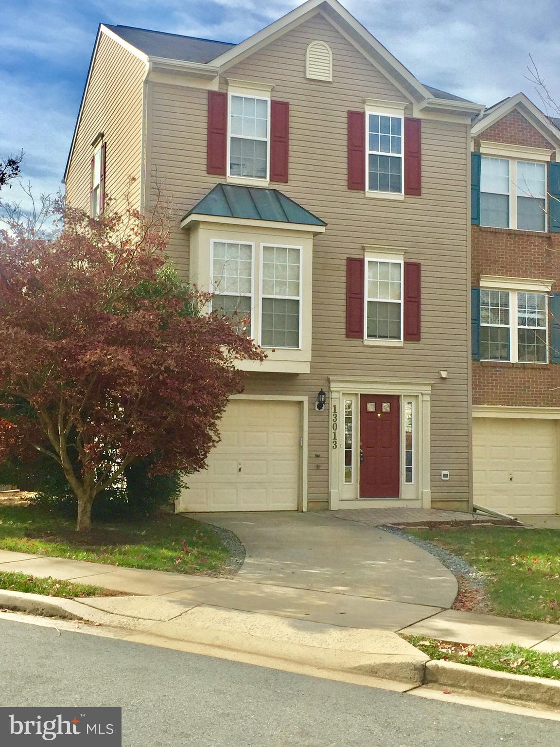 VISTAS AT MILESTONE - Residential Lease