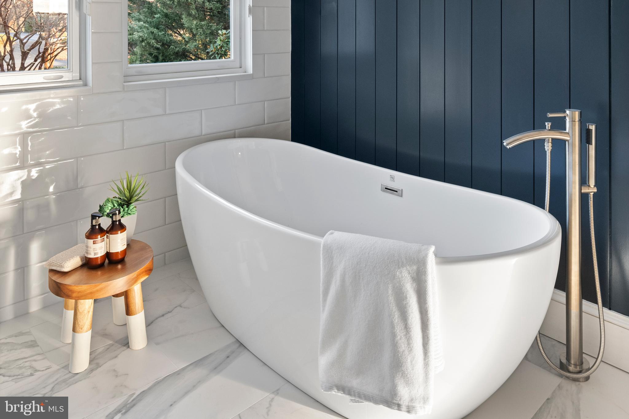 FISHING CREEK FARM - Residential