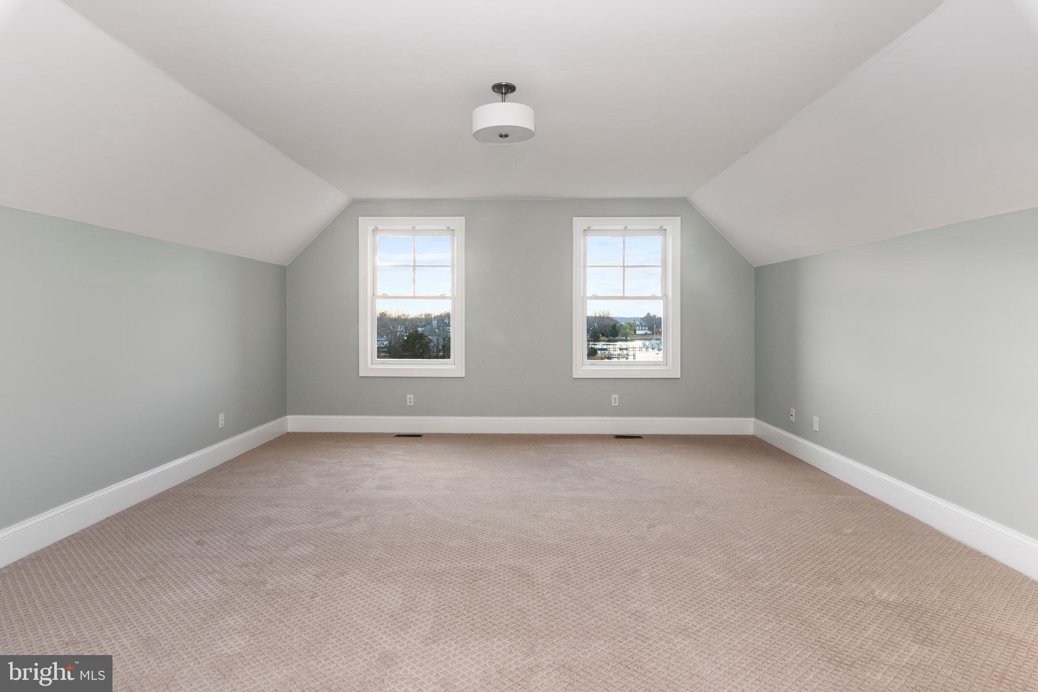 FISHING CREEK FARM - Residential