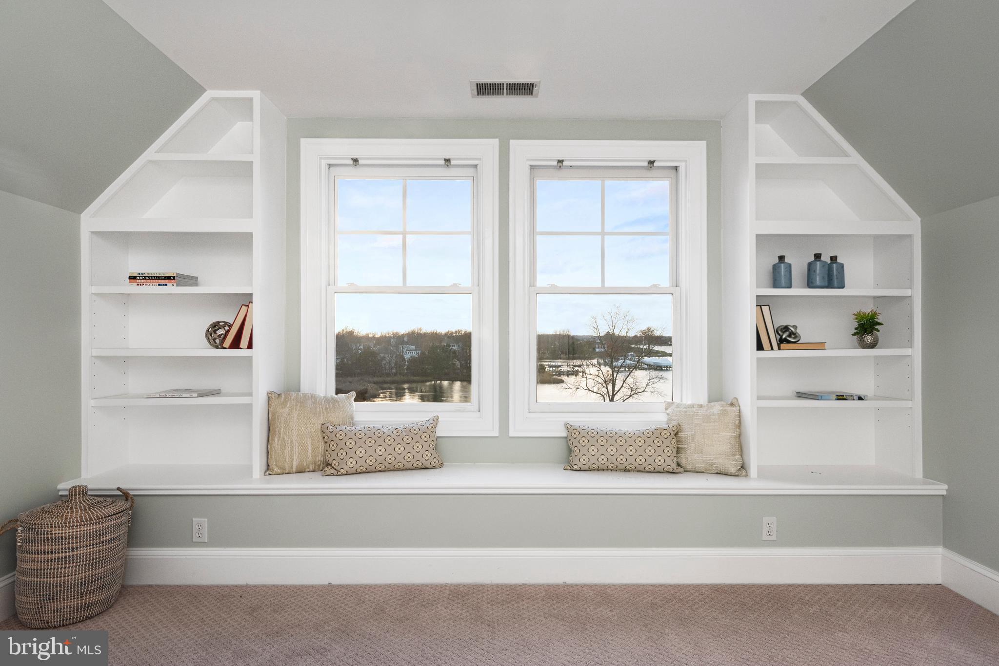 FISHING CREEK FARM - Residential