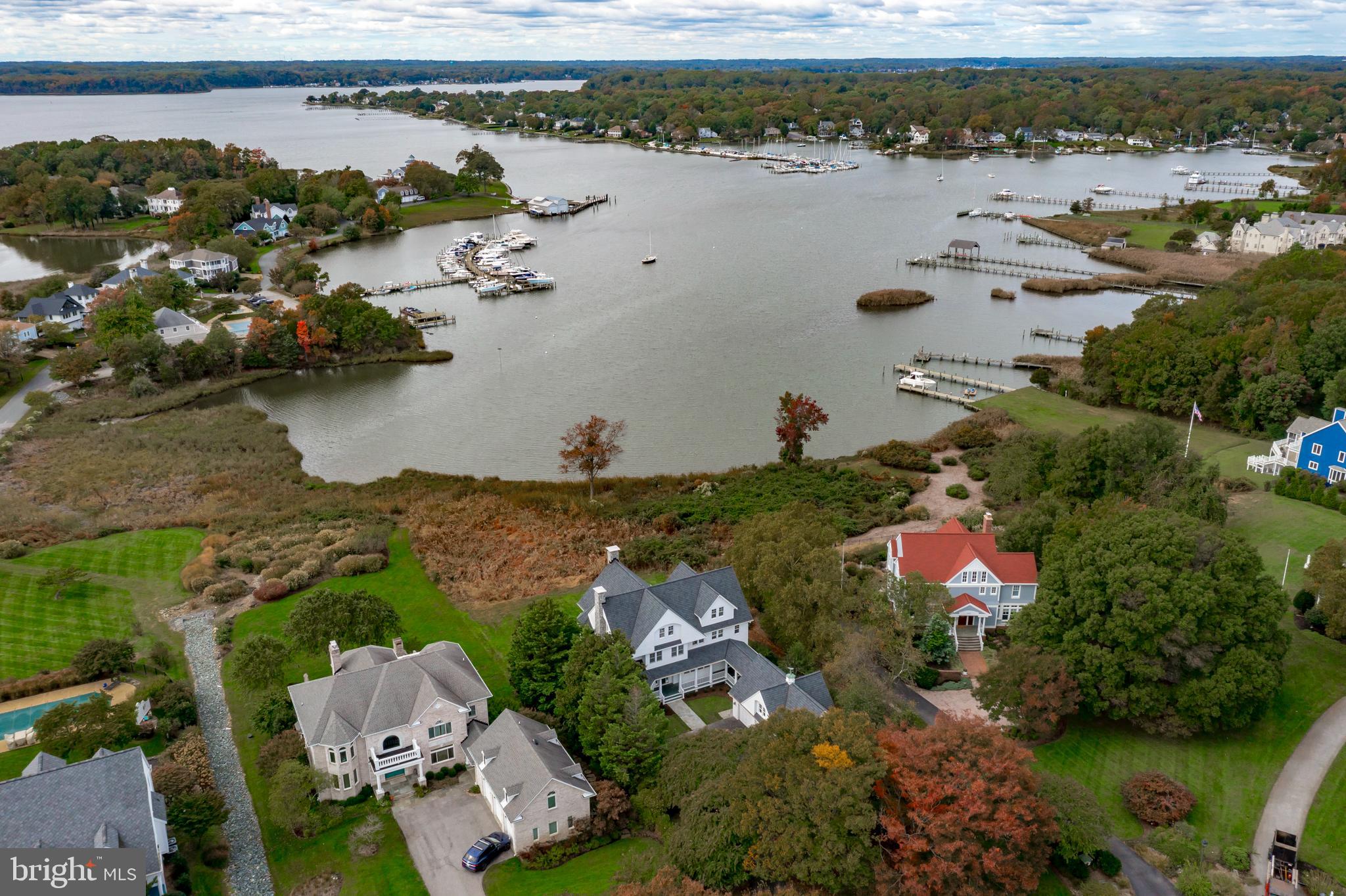 FISHING CREEK FARM - Residential