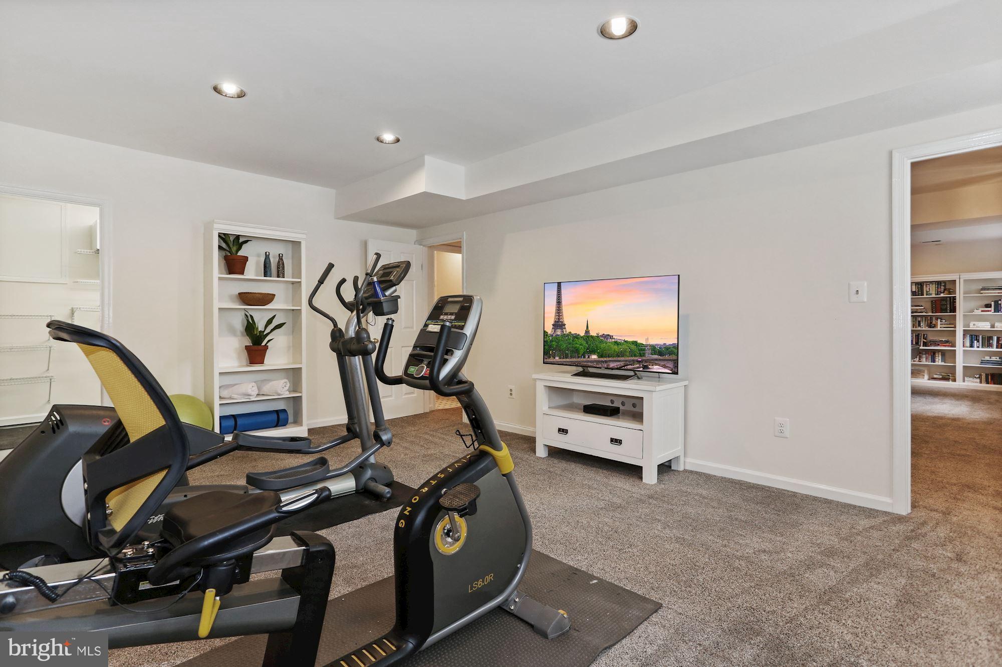 EDDINGTON TERRACE - Residential