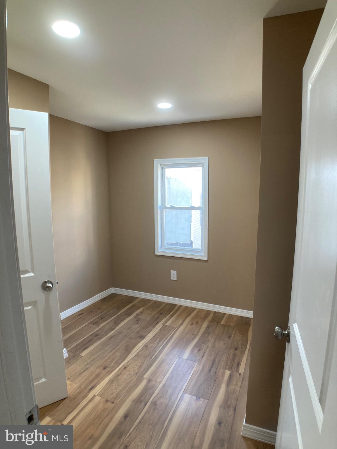 BELMONT - Residential