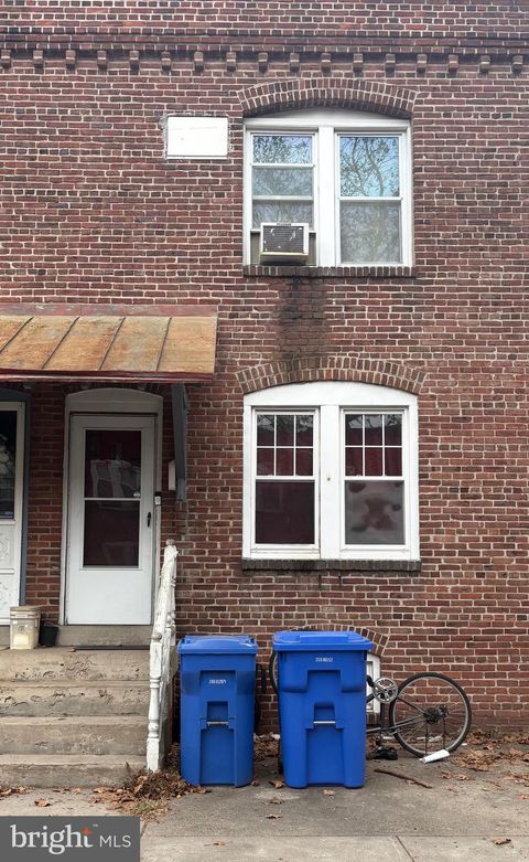 Photo of 36 Amboy Avenue, ROEBLING, NJ 08554 (MLS # NJBL2111112)