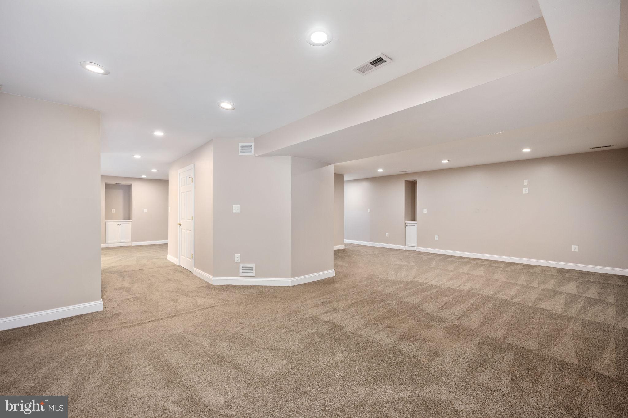 SMITH LAKE ESTATES - Residential