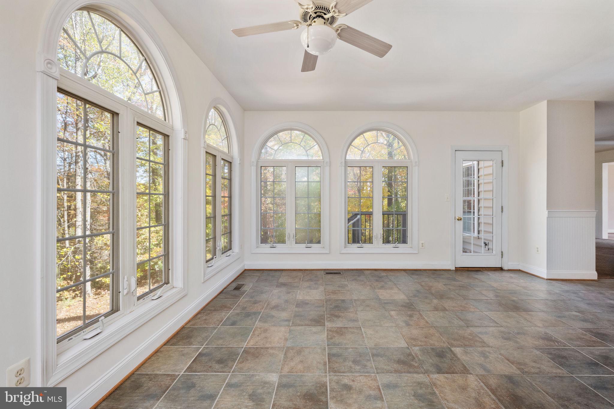 SMITH LAKE ESTATES - Residential