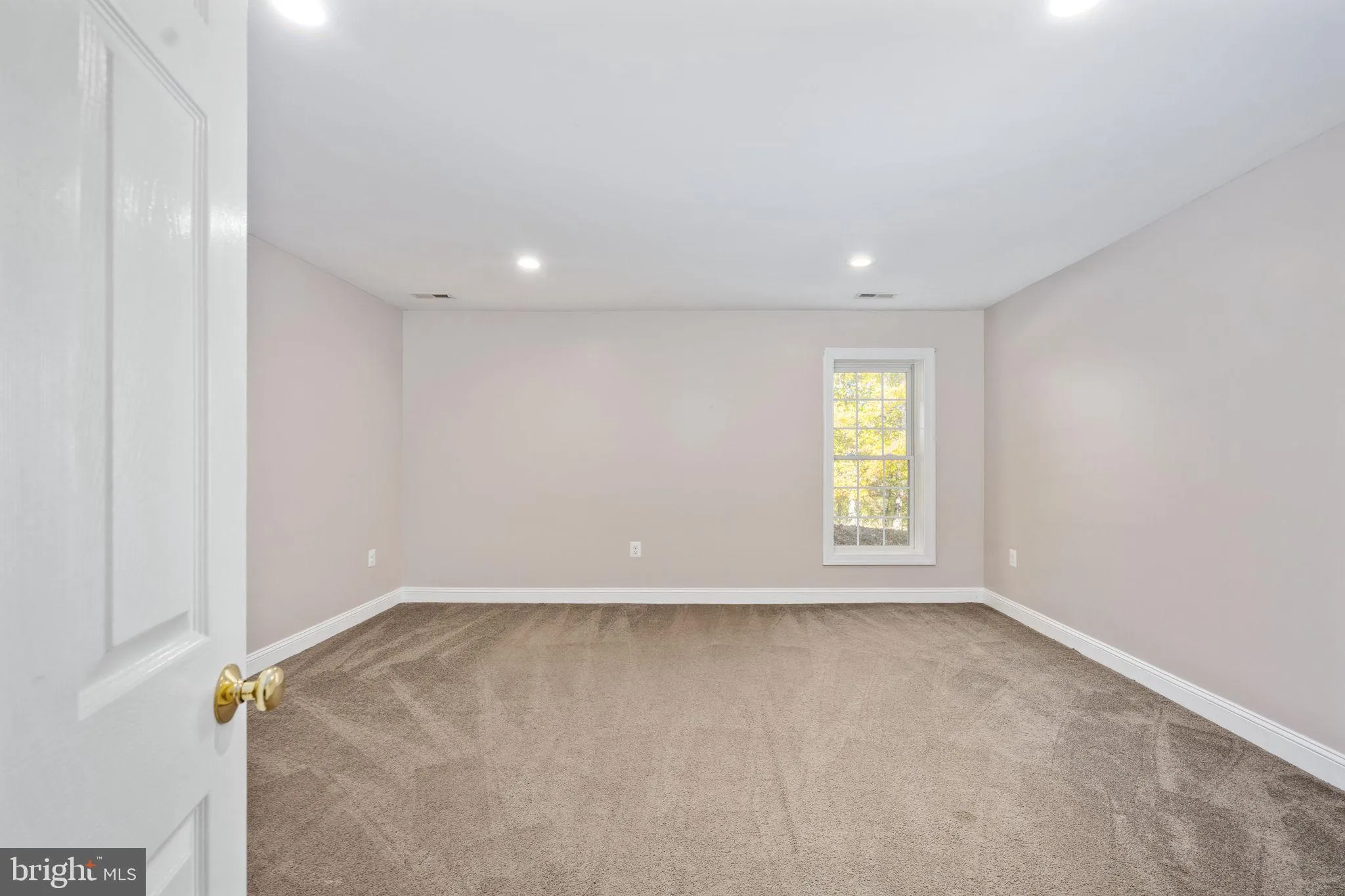 Stafford, Virginia 22556, United States, 6 Bedrooms Bedrooms, ,4 BathroomsBathrooms,Residential,Active,237394