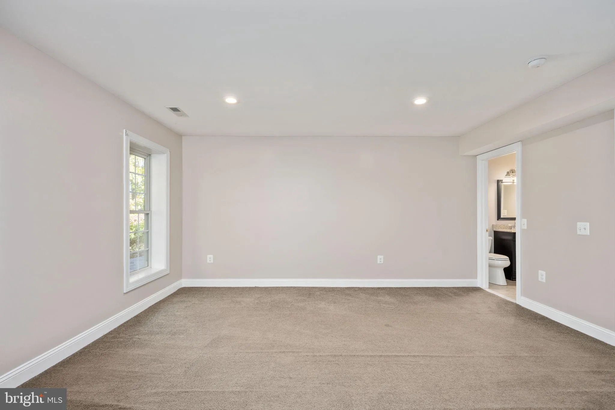 Stafford, Virginia 22556, United States, 6 Bedrooms Bedrooms, ,4 BathroomsBathrooms,Residential,Active,237394