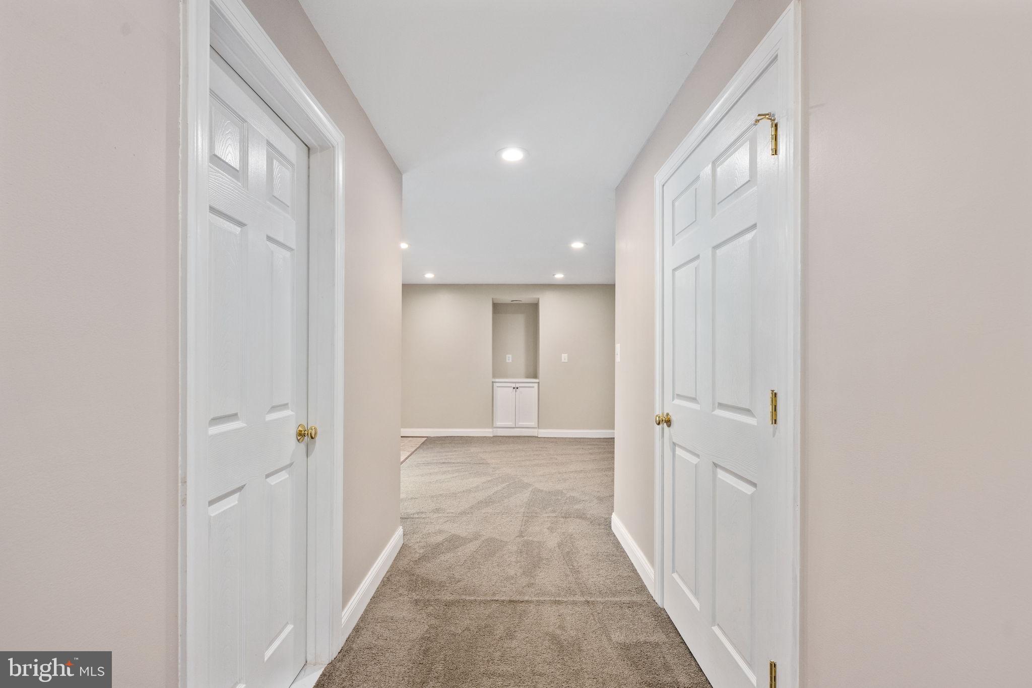 SMITH LAKE ESTATES - Residential