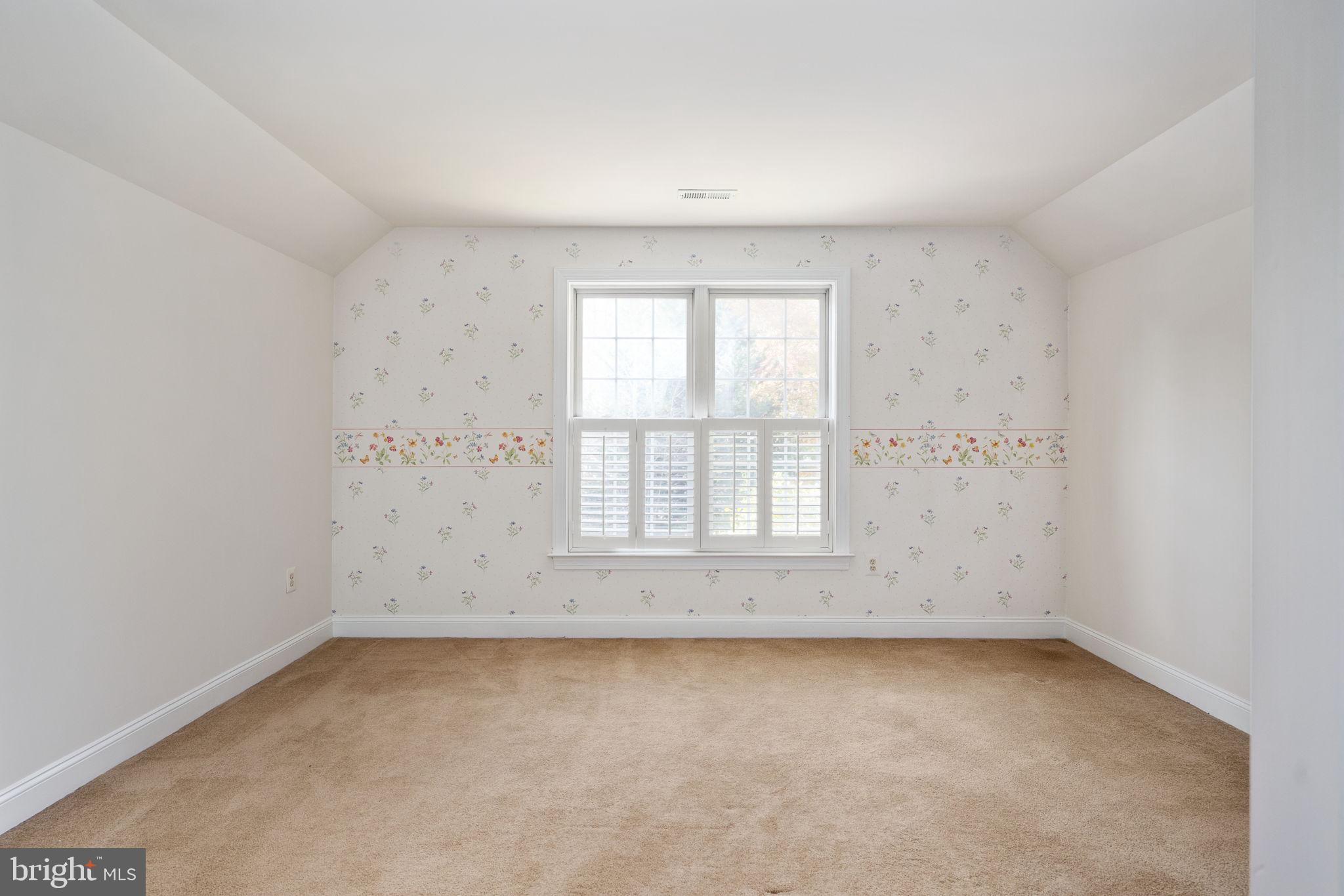 SMITH LAKE ESTATES - Residential