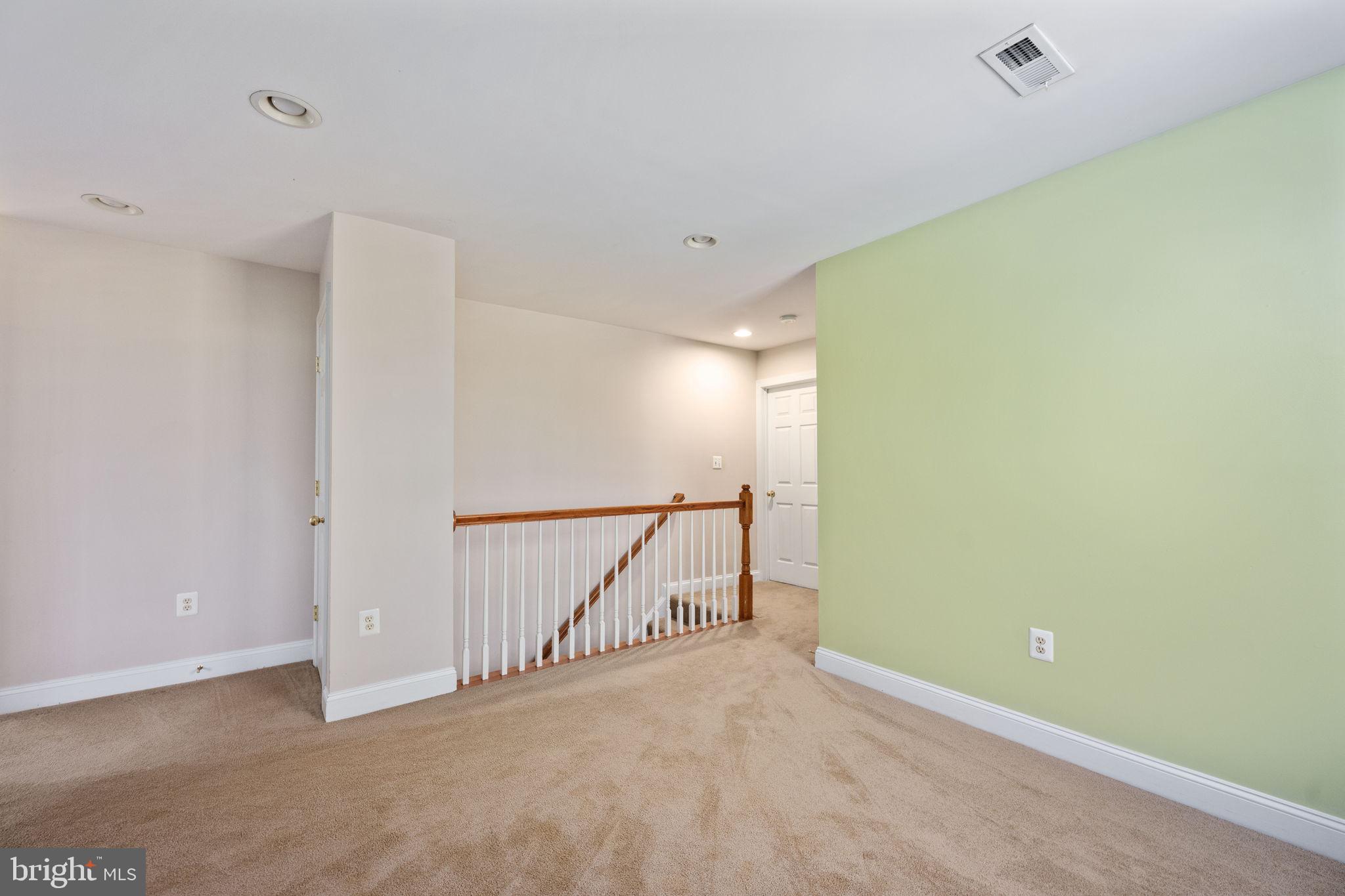 SMITH LAKE ESTATES - Residential