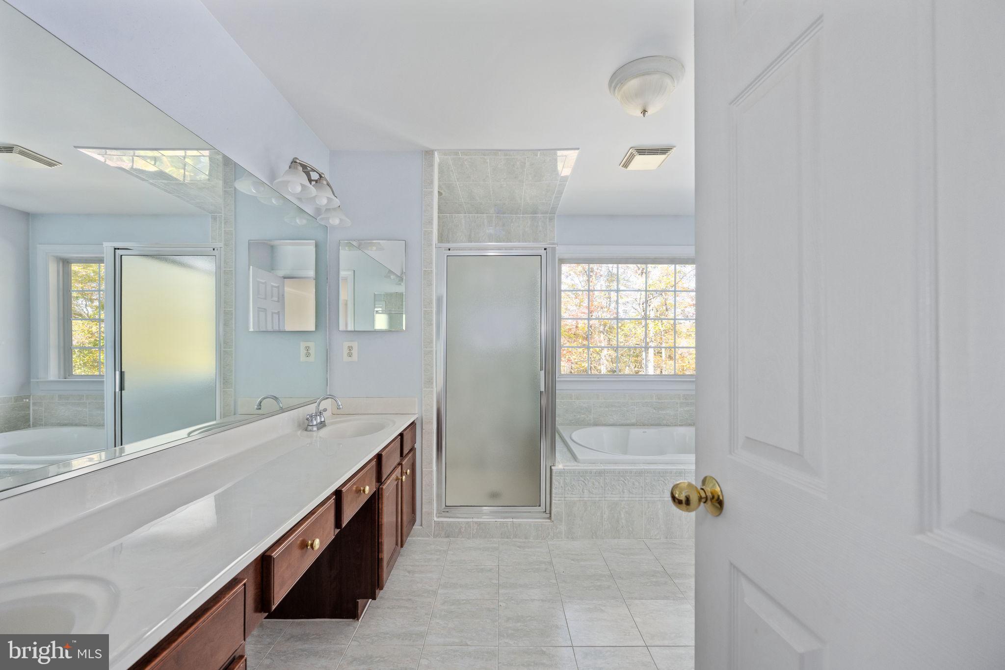 SMITH LAKE ESTATES - Residential