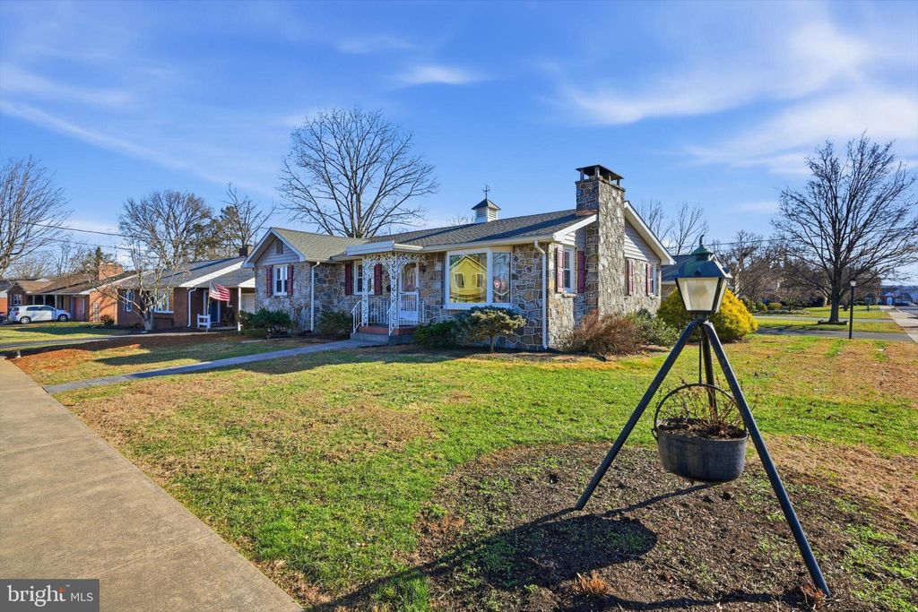 Photo of 535 S 6th Street, DENVER, PA 17517 (MLS # PALA2080854)