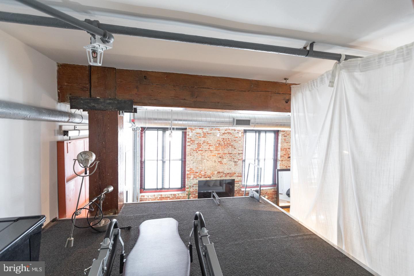 SPRING ARTS - Residential Lease